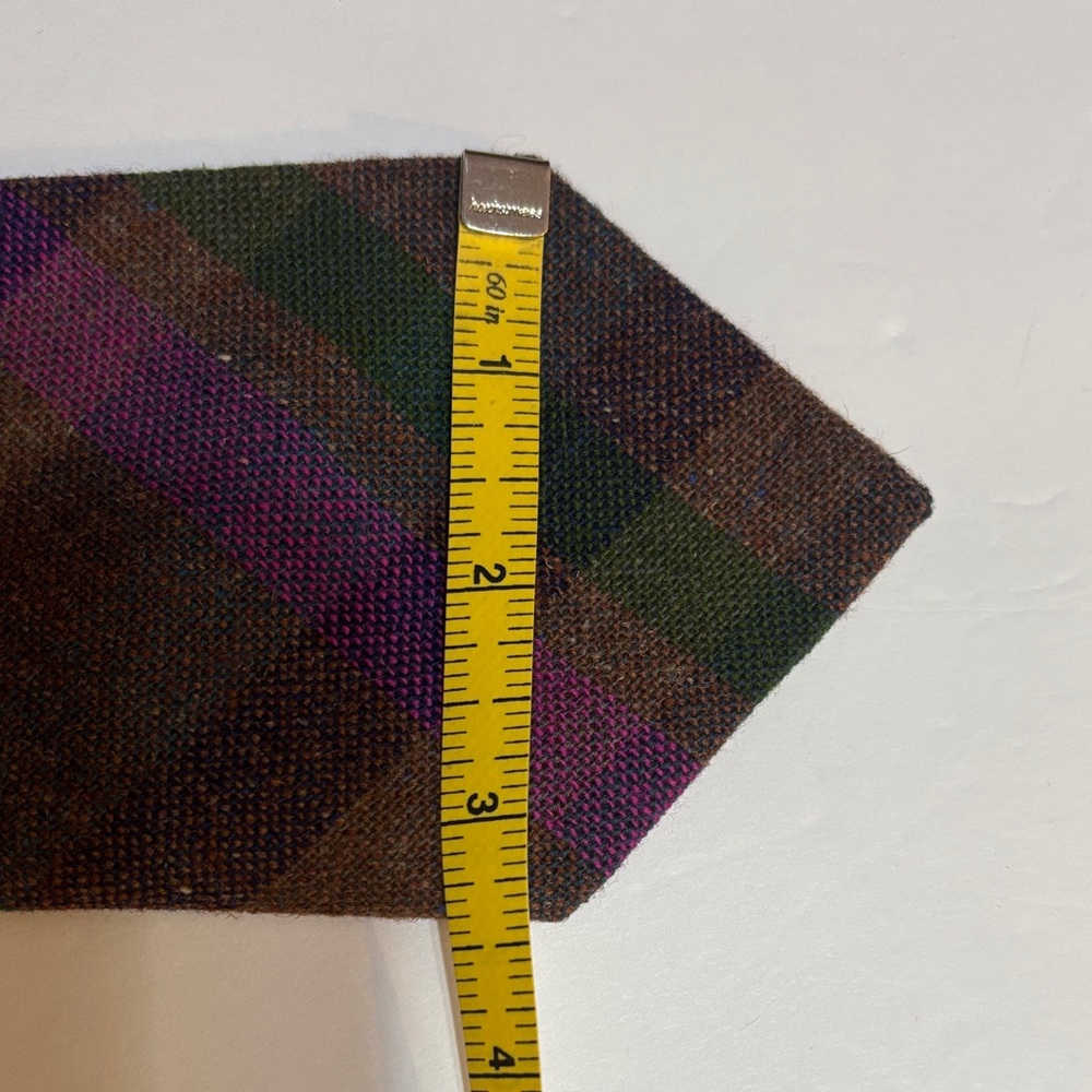 Millars Clifden Connemara plaid virgin Wool Men's Tie 56 x 3.5 made in Ireland - Picture 4 of 4